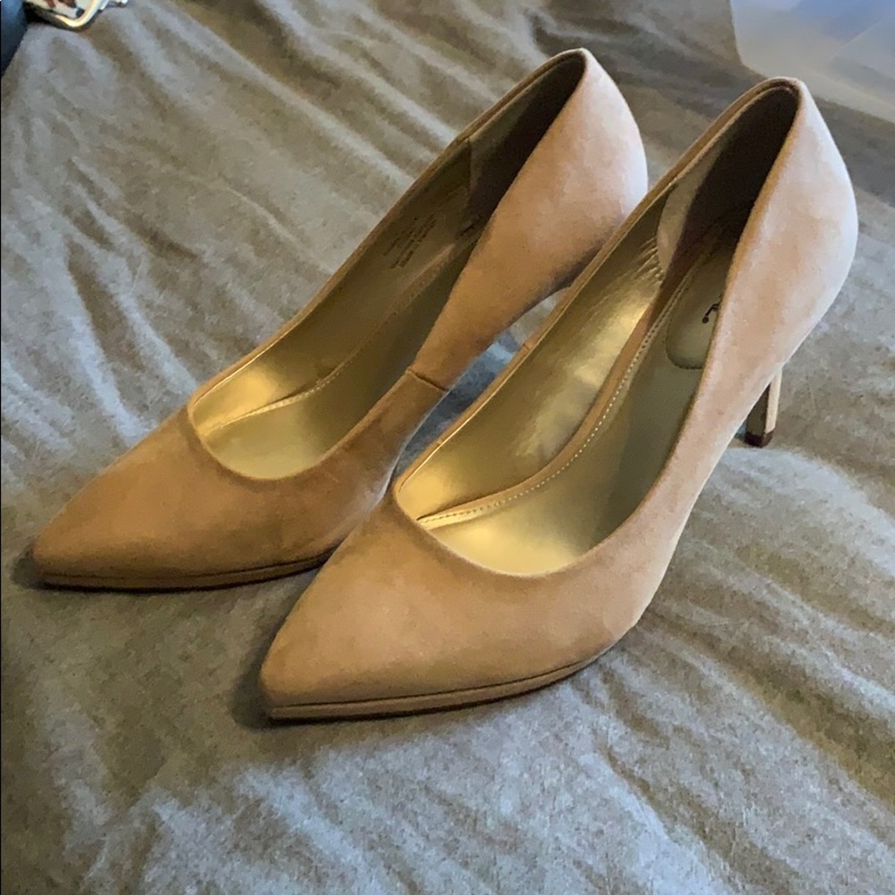 Tan faux suede heels